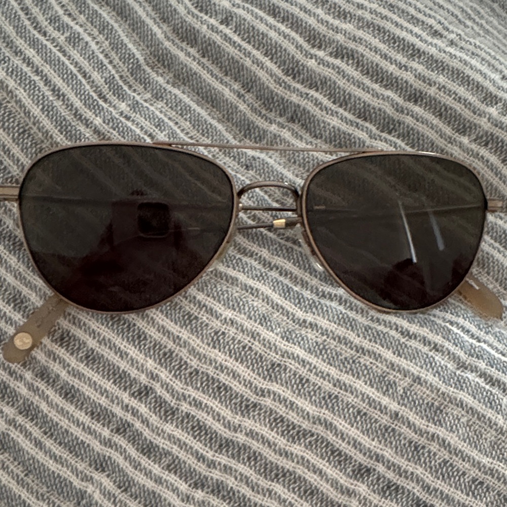 Classic Black Aviator Sunglasses